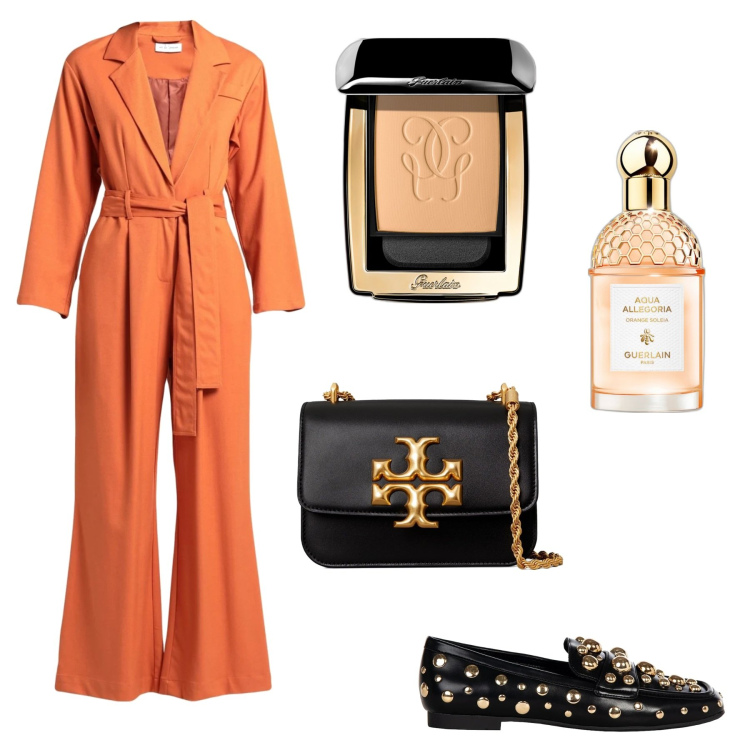 Outfit donna - La jumsuit arancio. Stile Casual chic per Tutti i giorni. Abbinamento con tute, profumi, fondotinta, mocassini, borse a spalla.