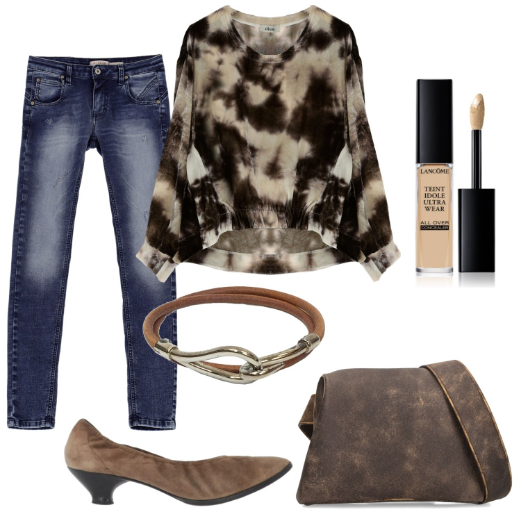 Outfit donna - Ottobre:). Stile Trendy per Tutti i giorni. Abbinamento con décolleté, braccialetti, correttori, jeans slim fit, felpe, borse a spalla.