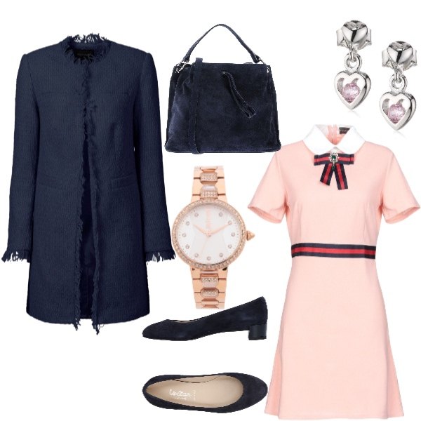 Outfit donna - Perfettina. Stile Bon Ton per Ufficio. Abbinamento con blazer, vestito corto a trapezio con spilla a maniche corte con zip interno sfoderato senza tasche crêpe, borsa a mano con manico effetto scamosciato taglia media interno foderato con tracolla removibile, décolleté effetto scamosciato con tacco squadrato a punta tinta unita, orologio con strass, orecchini a perno in sterling 925 argento.