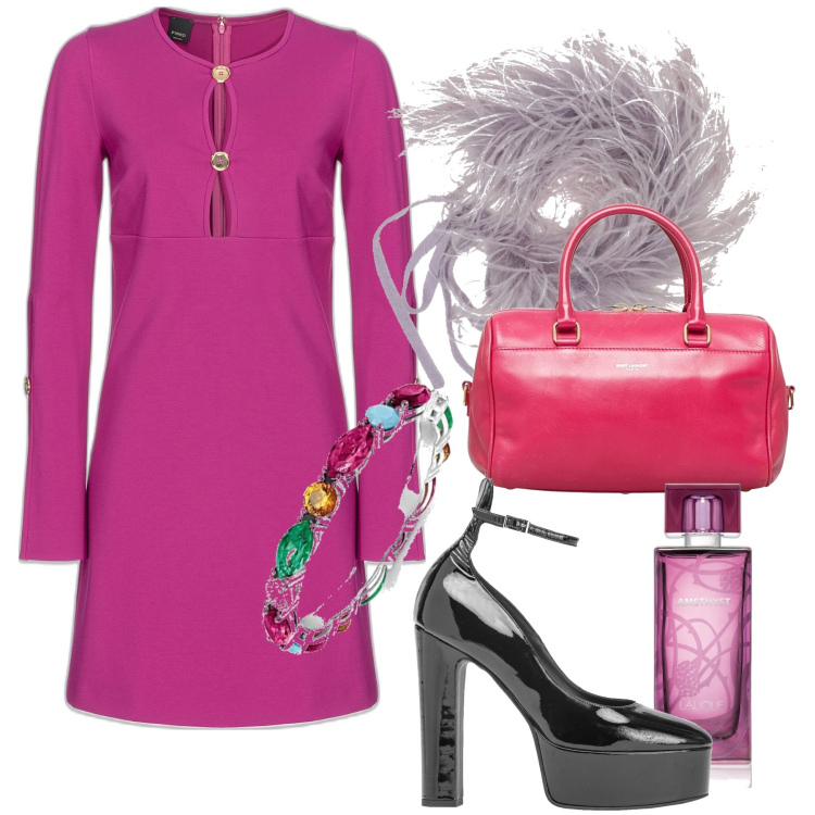 Outfit donna - Semplice d\'effetto. Stile Chic per Serata fuori. Abbinamento con borse a mano, profumi, vestiti corti, décolleté, anelli, scialli.