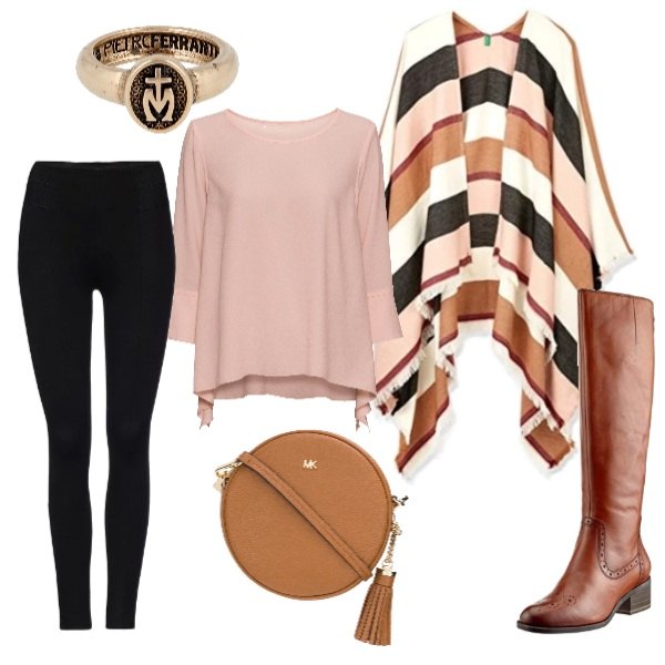 Outfit donna - La mantella a righe. Stile Etnico per Tutti i giorni. Abbinamento con blusa forma asimmetrica, borsa a tracolla in pelle taglia unica marrone, poncio taglia unica multicolore e bianco e nero e rosa e marrone, stivali marrone, leggings vita alta rigido nero, anello ipoallergenico.