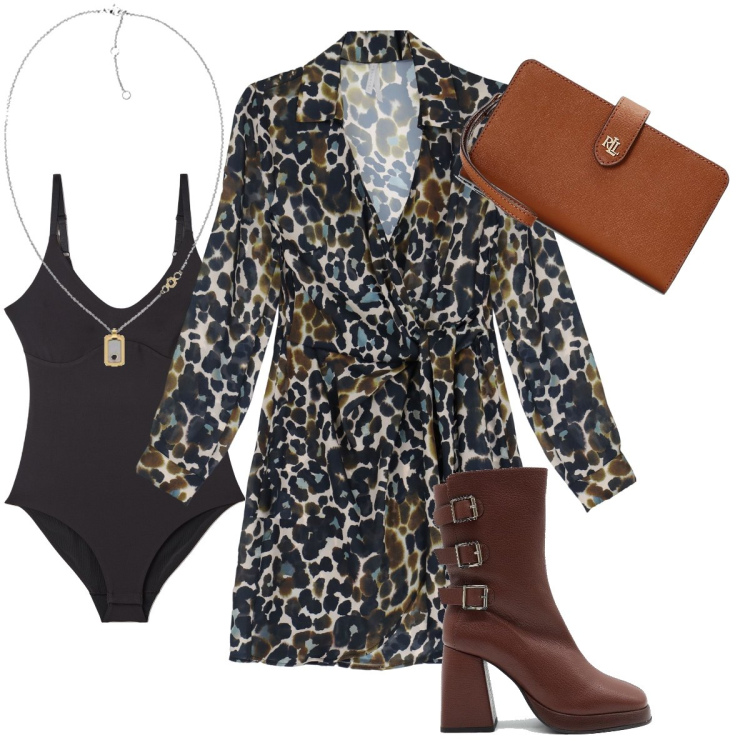 Outfit donna - Tre fibbie. Stile Casual chic per Serata fuori. Abbinamento con vestiti corti, canottiere, pochette, stivaletti, ciondoli.