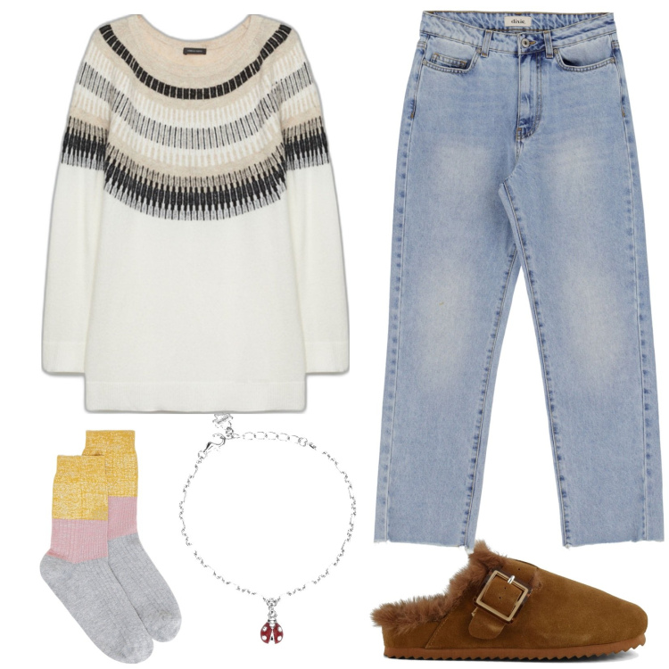 Outfit donna - L\' albero di Natale. Stile Casual per Tutti i giorni. Abbinamento con braccialetti con ciondoli, jeans dritti, calzini, sabot, maglieria.