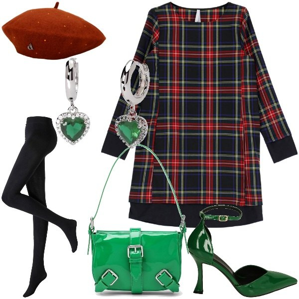 Outfit donna - Speciale Tartan. Stile Glamour per Serata fuori. Abbinamento con collant, orecchini, vestiti corti, décolleté, cappelli e berretti, borse a spalla.