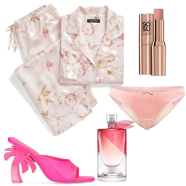 Outfit donna - Il pigiama romantico. Stile Romantica per Tutti i giorni. Abbinamento con blush, profumi, pigiama, slip, pantofole.