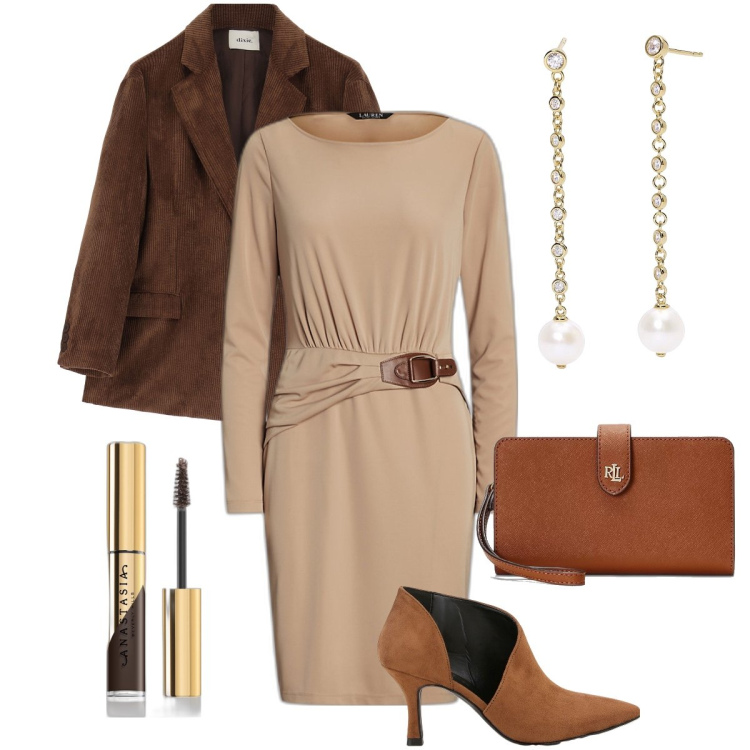 Outfit donna - Il blazer in velluto. Stile Chic per Serata fuori. Abbinamento con mascara, orecchini, vestiti, pochette, cappotti, stivaletti.
