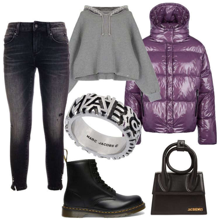 Outfit donna - Mini bag. Stile Trendy per Tutti i giorni. Abbinamento con jeans, felpe con cappuccio, blazer, borse a mano, anelli, stivali sopra il ginocchio.