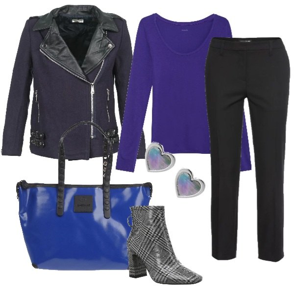 Outfit donna - Stivaletti a quadri. Stile Urban per Tutti i giorni. Abbinamento con pantaloni, borsa a mano taglia media con zip interno sfoderato tinta unita, cappotto blu, maglia con scollo a maniche lunghe viola, stivaletti con pattern nero, orecchini in argento 925 blu.