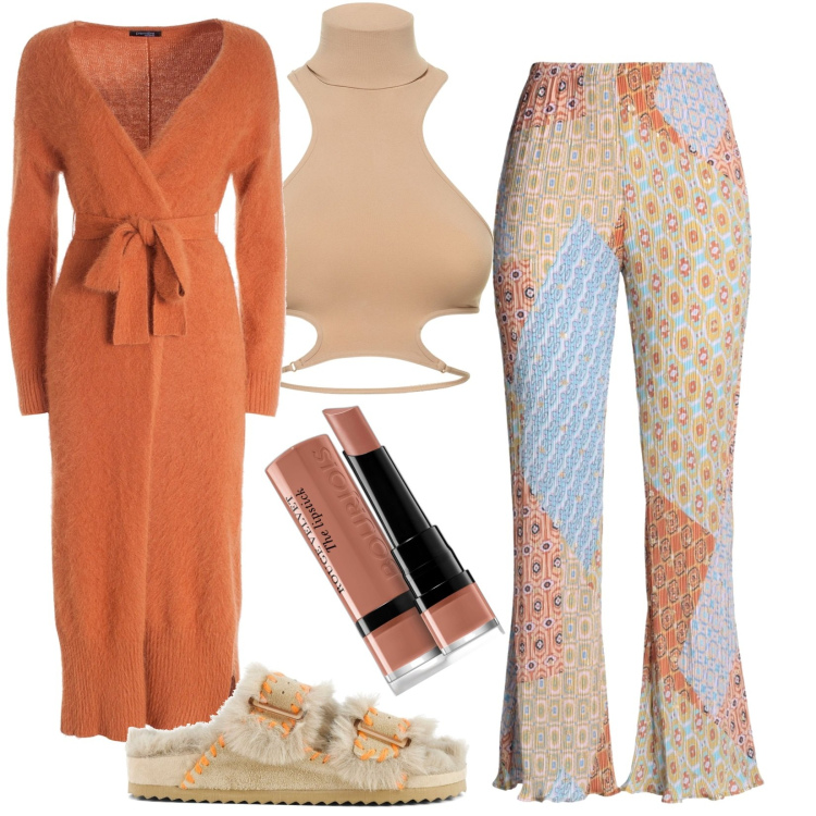 Outfit donna - Top da donna in rosa carne. Stile Casual per Tutti i giorni. Abbinamento con pantaloni, rossetti, cardigans, ciabatte, top.