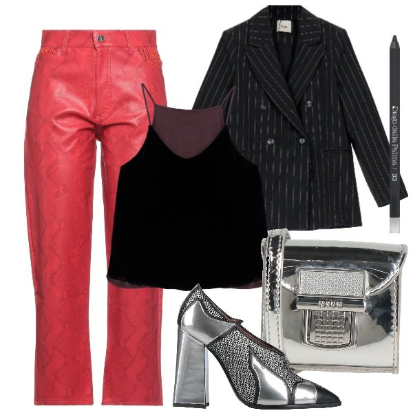 Outfit donna - Grintosa. Stile Rock per Serata fuori. Abbinamento con pantaloni sportivi, borse a tracolla, décolleté, eyeliner, cappotti, canottiere.