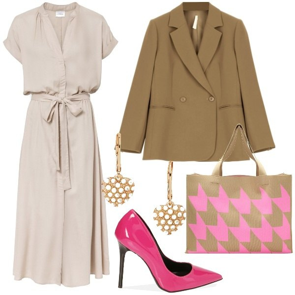 Outfit donna - Rosa chiaro e beige chic. Stile Chic per Ufficio. Abbinamento con vestiti chemisier, cappotti, borse a spalla, décolleté, orecchini.
