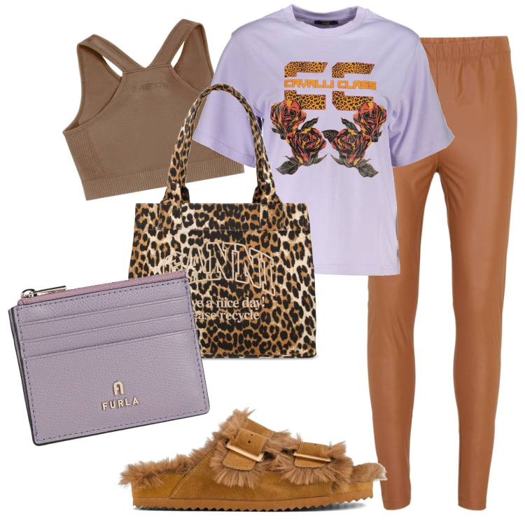 Outfit donna - Cavalli class. Stile Casual per Tutti i giorni. Abbinamento con treggings, portamonete, reggiseni, t-shirt, ciabatte, shopping bag.