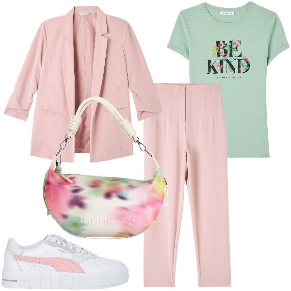 Outfit donna - Total look #1838959. Stile Basic per Tutti i giorni. Abbinamento con sneakers, pantaloni chino, blazer, t-shirt, borse a spalla.