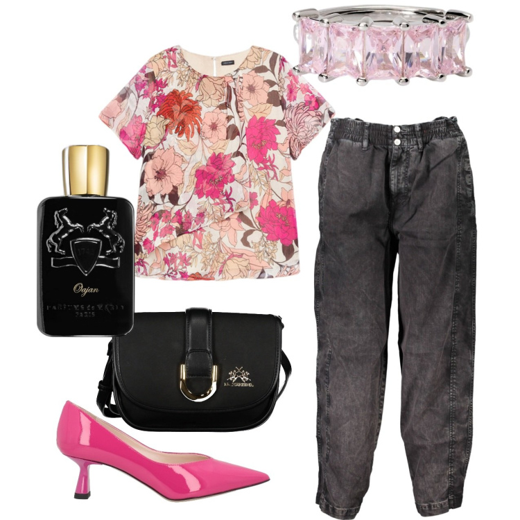 Outfit donna - Prato fiorito color pesca. Stile Glamour per Tutti i giorni. Abbinamento con décolleté, profumi, anelli, jeans, borse a tracolla, bluse.