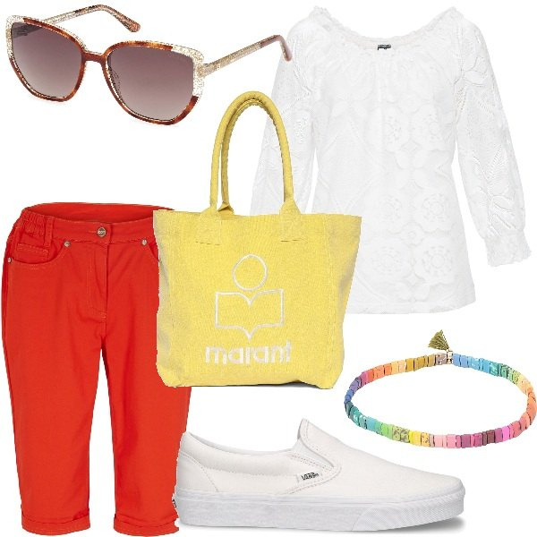 Outfit donna - Mid Season Sale Bantoa. Stile Casual chic per Tutti i giorni. Abbinamento con maglieria, bermuda, braccialetti, shopping bag, occhiali da sole, sneakers.