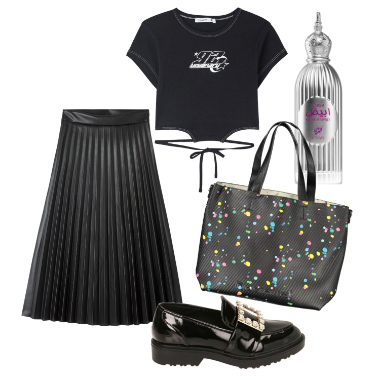 Outfit donna - Black to style. Stile Trendy per Tutti i giorni. Abbinamento con profumi, t-shirt, gonne lunghe, mocassini, borse a spalla.
