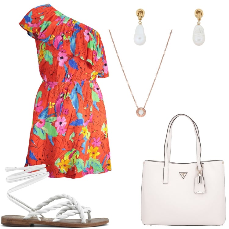 Outfit donna - Pranzo al mare. Stile Casual chic per Tutti i giorni. Abbinamento con collane, orecchini, sandali, vestiti asimmetrici, shopping bag.
