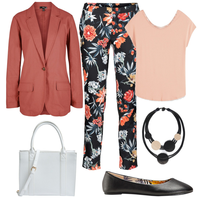 Outfit donna - Minimal chic mood curvy edition. Stile Minimal per Tutti i giorni. Abbinamento con pantaloni, ballerine, blazer, maglieria, shopping bag, collane.