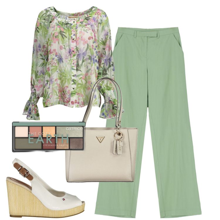 Outfit donna - City. Stile Casual chic per Tutti i giorni. Abbinamento con ombretti, pantaloni, camicie, sandali, borse a spalla.
