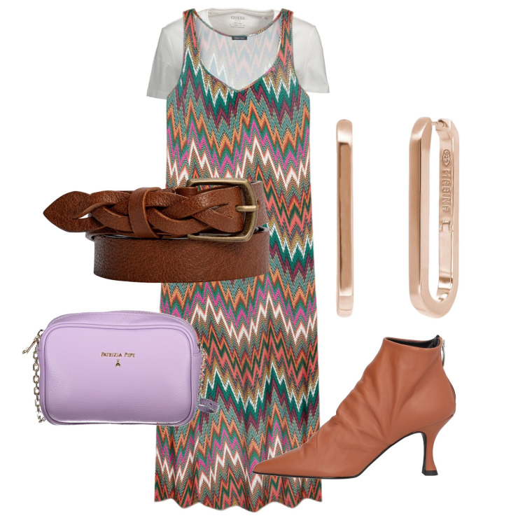 Outfit donna - Città. Stile Urban per Tutti i giorni. Abbinamento con stivaletti, orecchini, vestiti lunghi, cinture, t-shirt, borse a tracolla.