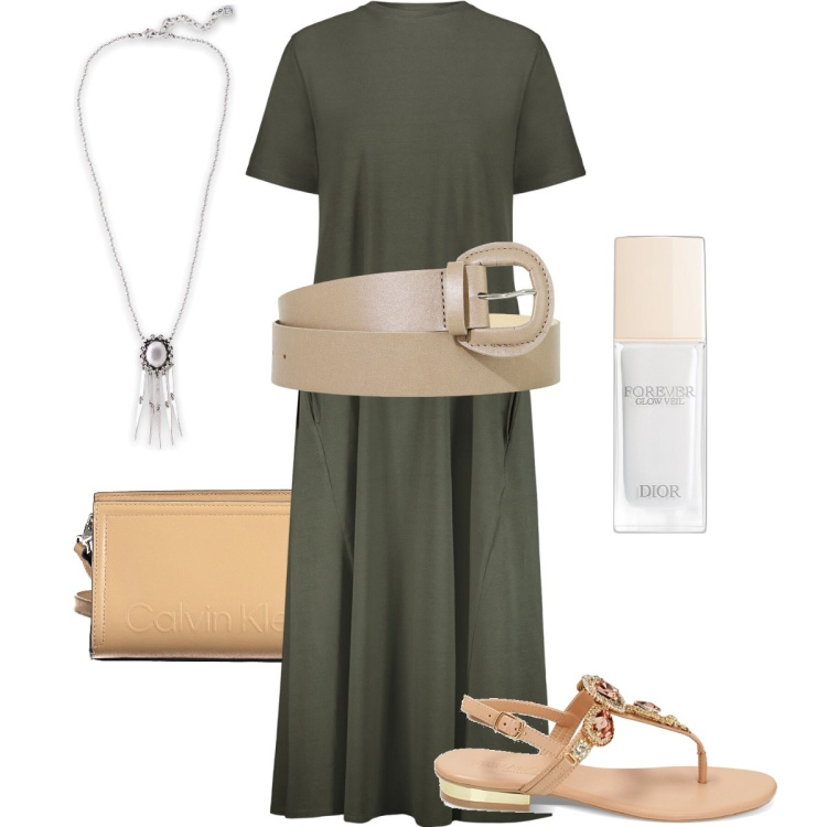 Outfit donna - La collana etnica. Stile Basic per Tutti i giorni. Abbinamento con collane, primer, cinture, ciabatte, vestiti midi/longuette, borse a tracolla.