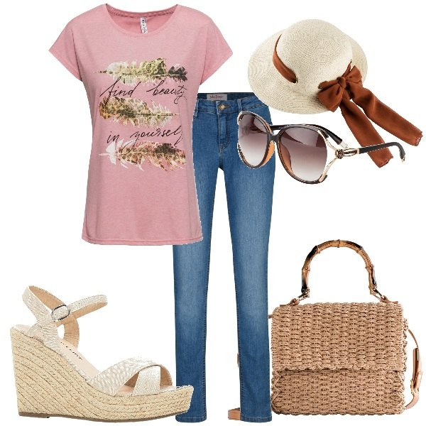 Outfit donna - Estate in leggerezza. Stile Urban per Tutti i giorni. Abbinamento con t-shirt, jeans skinny, occhiali da sole, sandali, borse a mano, cappelli.