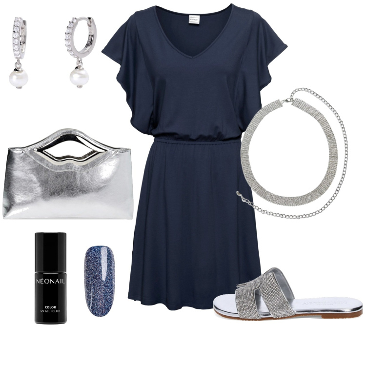 Outfit donna - Cintura a catena strass Argento. Stile Trendy per Serata fuori. Abbinamento con vestiti, smalti, cinture, orecchini, sandali gioiello, pochette.