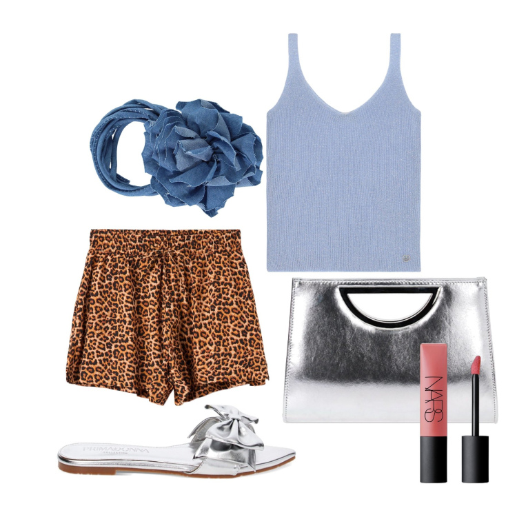 Outfit donna - Ghost outfitter - giugno. Stile Casual chic per Tutti i giorni. Abbinamento con rossetti, shorts, canottiere, pochette, sandali, collane.