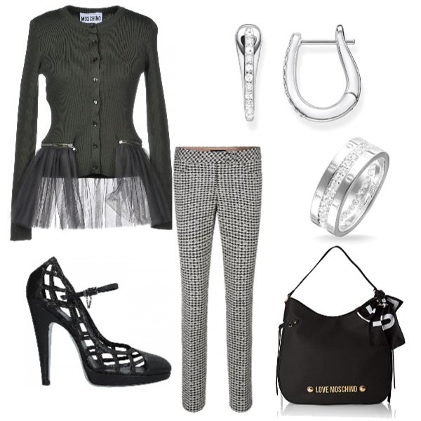 Outfit donna - Rete. Stile Basic per Ufficio. Abbinamento con cardigan senza tasche lavorato a maglia collo tondo a maniche lunghe in tulle tinta unita, décolleté con stampa e fibbia con punta tonda pianta stretta tinta unita, pantalone multicolore, borse a secchiello, orecchini, anelli.