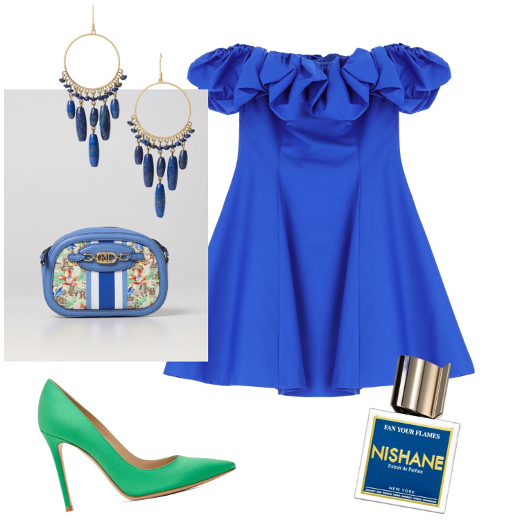 Outfit donna - Che pump. Stile Sexy per Serata fuori. Abbinamento con profumi, vestiti corti, orecchini, décolleté, borse a spalla.