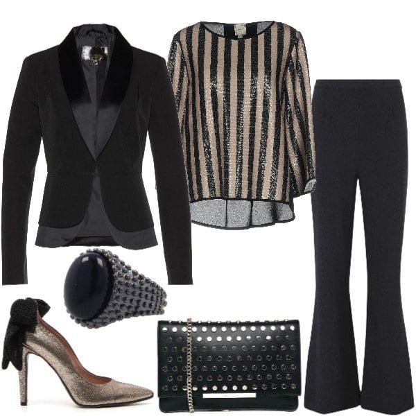 Outfit donna - Paillettes e luci. Stile Chic per Serata fuori. Abbinamento con blazer, blusa senza tasche a righe con paillettes collo tondo a maniche 3/4 jersey, pantalone wide leg vita alta con zip crêpe, décolleté con fiocco oro, pochette a righe con borchie e tasca interna, anello con borchie ipoallergenico nero.