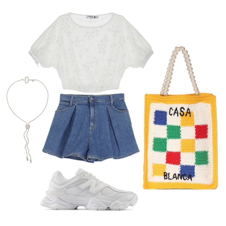 Outfit donna - Ghost outfitter - luglio. Stile Casual per Tutti i giorni. Abbinamento con sneakers, t-shirt, shorts, braccialetti, shopping bag.