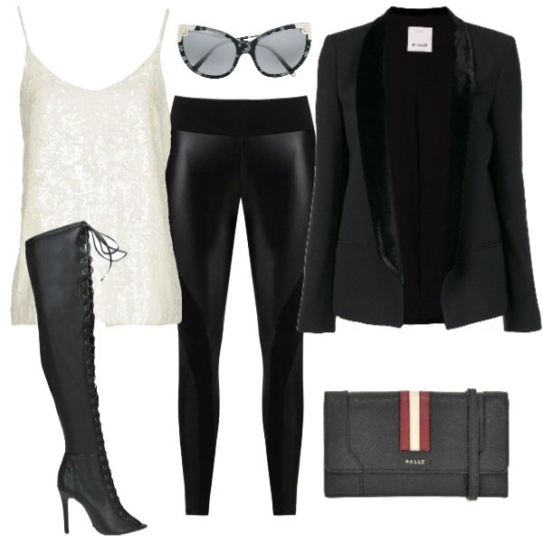 Outfit donna - Aperitime glam. Stile Sexy per Serata fuori. Abbinamento con top, leggings, blazer nero, occhiali da sole lenti colorate effetto acetato grigio, stivali con stringhe e tacco spillo con zip, pochette contrasto.
