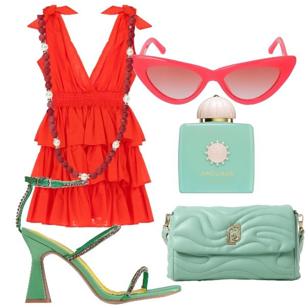 Outfit donna - il vestito rosso ciliegia. Stile Romantica per Tutti i giorni. Abbinamento con sandali col tacco, profumi, collane, vestiti corti, occhiali da sole, borse a tracolla.
