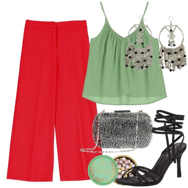 Outfit donna - Estate in libertà. Stile Trendy per Serata fuori. Abbinamento con blush, sandali alla schiava, clutch, top, pantaloni, orecchini.