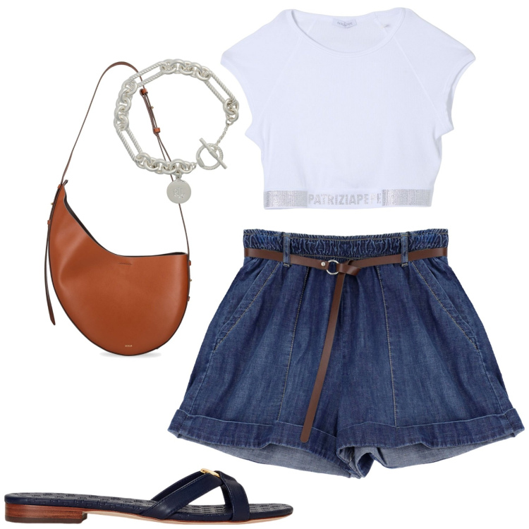 Outfit donna - Gli shorts anche in città. Stile Casual chic per Tutti i giorni. Abbinamento con shorts, braccialetti, ciabatte, borse a spalla, top.