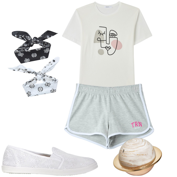 Outfit donna - Fresca in casa. Stile Basic per Tutti i giorni. Abbinamento con ballerine, profumi, shorts, fasce per capelli, t-shirt.
