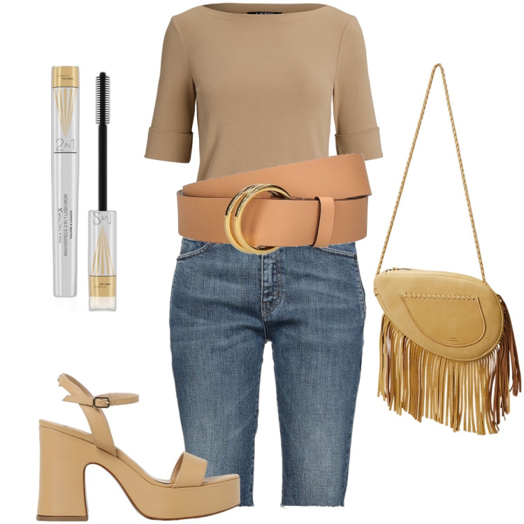 Outfit donna - La borsa con frange. Stile Urban per Tutti i giorni. Abbinamento con shorts, mascara, borse a tracolla, t-shirt, sandali col tacco, cinture.