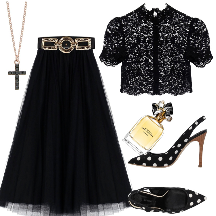 Outfit donna - Pizzo e tulle nero. Stile Glamour per Serata fuori. Abbinamento con décolleté, profumi, collane, cinture, gonne longuette, camicie a manica corta.