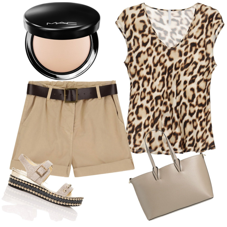 Outfit donna - I sandali platform. Stile Urban per Tutti i giorni. Abbinamento con borse a mano, ciprie, shorts, sandali, canottiere.