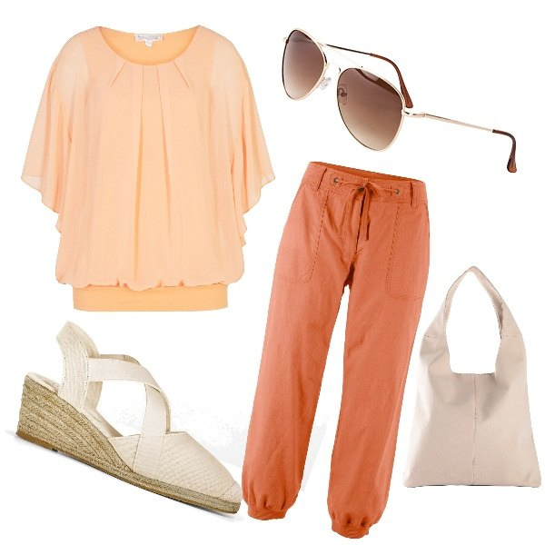 Outfit donna - in giro per le vacanze. Stile Casual per Tutti i giorni. Abbinamento con occhiali da sole, bluse, pantaloni capri, sandali, shopping bag.