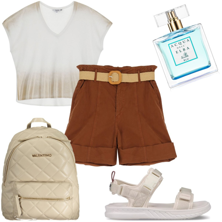 Outfit donna - Gli shorts con i risvolti. Stile Casual chic per Mare. Abbinamento con profumi, sandali, shorts, t-shirt, zaini.