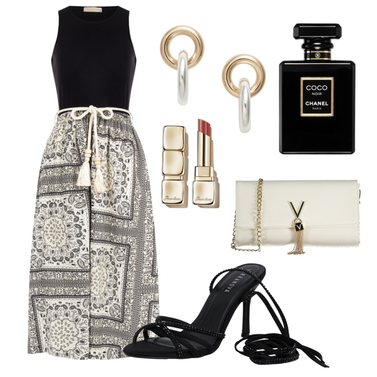 Outfit donna - Abito boho chic e sandali alla schiava. Stile Trendy per Serata fuori. Abbinamento con profumi, rossetti, sandali alla schiava, vestiti lunghi, orecchini, borse a mano.