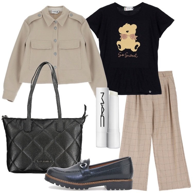 Outfit donna - All\'università. Stile Trendy Abbinamento con gloss, t-shirt, pantaloni, blazer, mocassini, borse a spalla.