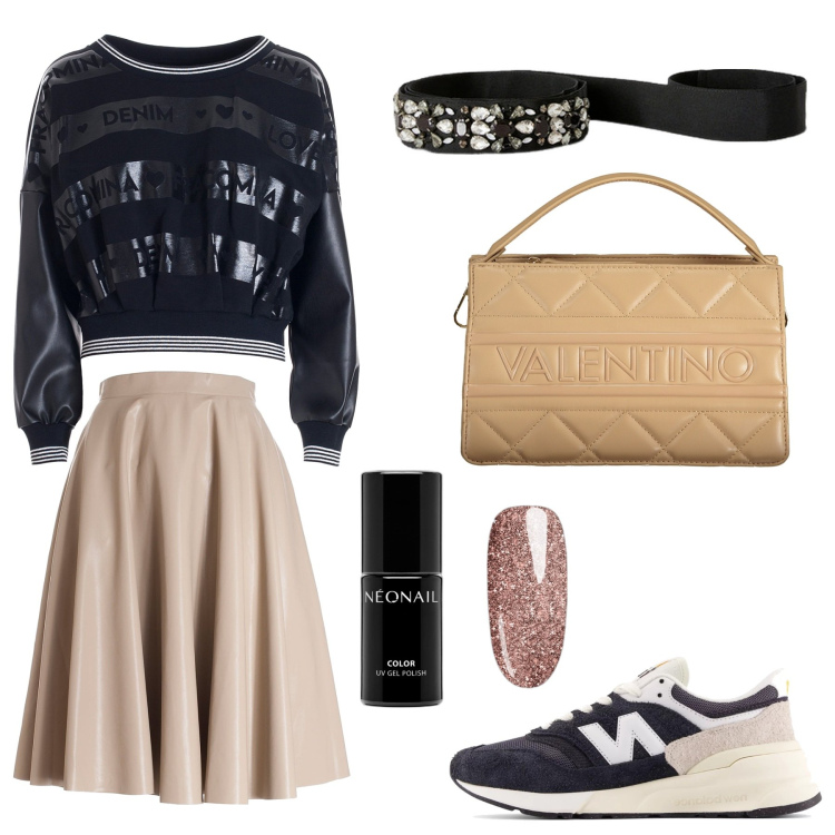 Outfit donna - Total look #1953513. Stile Sporty chic per Scuola/Università. Abbinamento con smalti, scarpe sportive, felpe, gonne longuette, cinture, borse a mano.