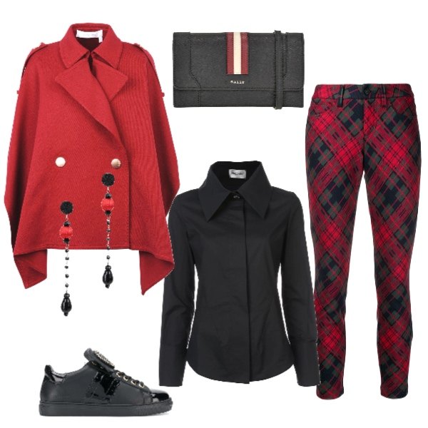 Outfit donna - Caban rosso. Stile Trendy per Serata fuori. Abbinamento con mantella doppiopetto senza tasche collo classico interno sfoderato twill, orecchini con farfallina in seta argento, pantalone crop rosso, sneakers con cuore nero, camicia nero, pochette contrasto.