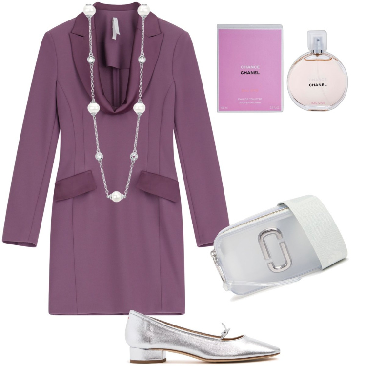 Outfit donna - L’abito color vinaccia. Stile Glamour per Serata fuori. Abbinamento con profumi, collane, vestiti corti, scarpe col tacco, borse a spalla.