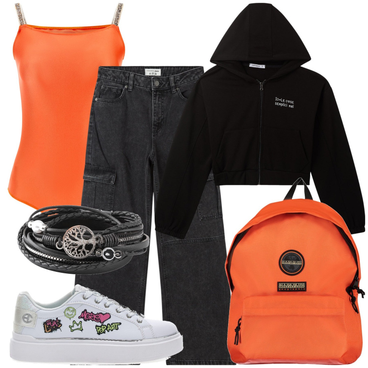 Outfit donna - Halloween arrivo. Stile Casual per Serata fuori. Abbinamento con braccialetti, jeans dritti, felpe con cappuccio, body, sneakers, zaini.
