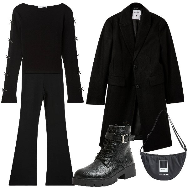 Outfit donna - Total look #1985245. Stile Casual per Serata fuori. Abbinamento con marsupi, t-shirt, leggings, anfibi, cappotti.