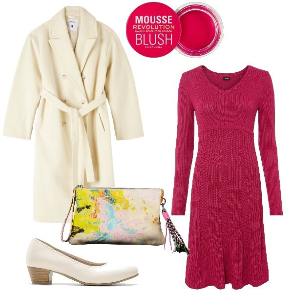 Outfit donna - Abito in maglia rosso. Stile Basic per Serata fuori. Abbinamento con décolleté, vestiti, blush, cappotti, borse a mano.